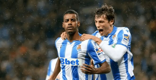 又不落刻板 又不落刻板